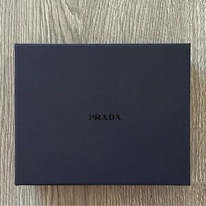 Prada Box (BB28)